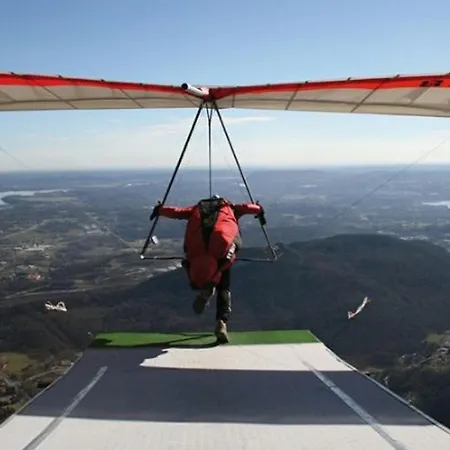 Ehemaliger Palast, Malerische Wohnung, Seeblick, Stellplatz *