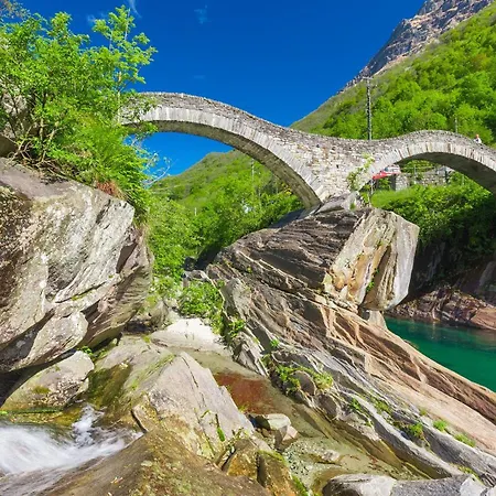 Ehemaliger Palast, Malerische Wohnung, Seeblick, Stellplatz Appartement *