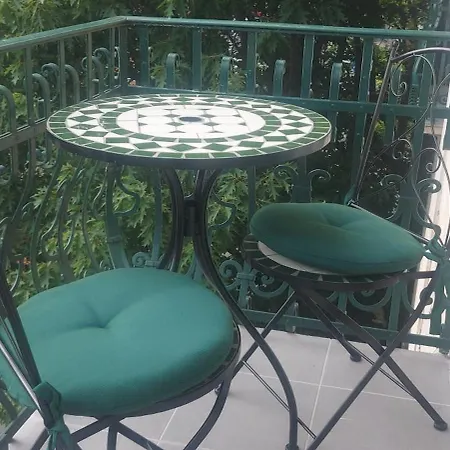 Апартаменты Ehemaliger Palast, Malerische Wohnung, Seeblick, Stellplatz