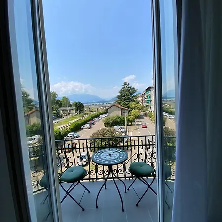 Ehemaliger Palast, Malerische Wohnung, Seeblick, Stellplatz *