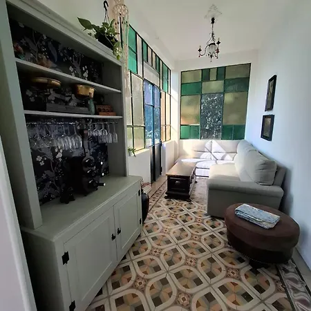 Ehemaliger Palast, Malerische Wohnung, Seeblick, Stellplatz Appartement Laveno