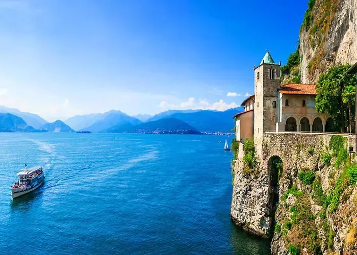 Ehemaliger Palast, Malerische Wohnung, Seeblick, Stellplatz *