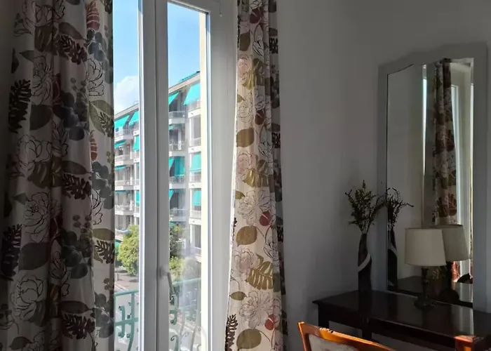 Διαμέρισμα Ehemaliger Palast, Malerische Wohnung, Seeblick, Stellplatz