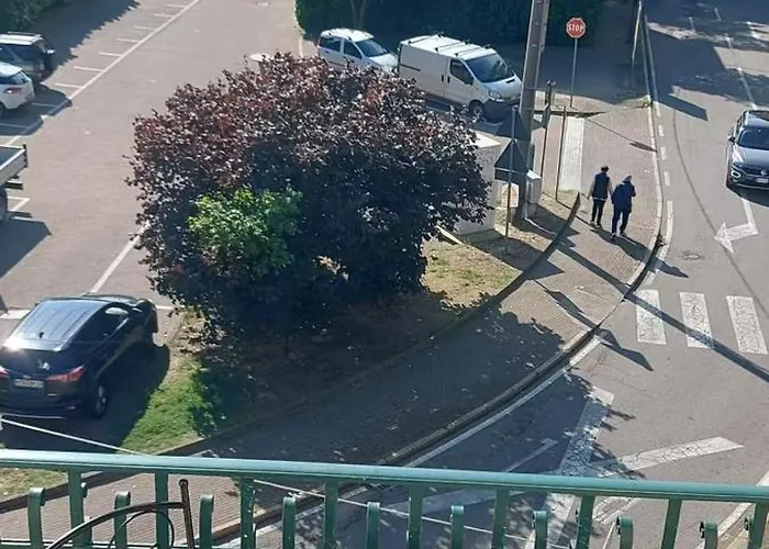 Ehemaliger Palast, Malerische Wohnung, Seeblick, Stellplatz Διαμέρισμα *