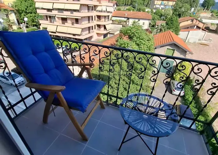 Ehemaliger Palast, Malerische Wohnung, Seeblick, Stellplatz Διαμέρισμα